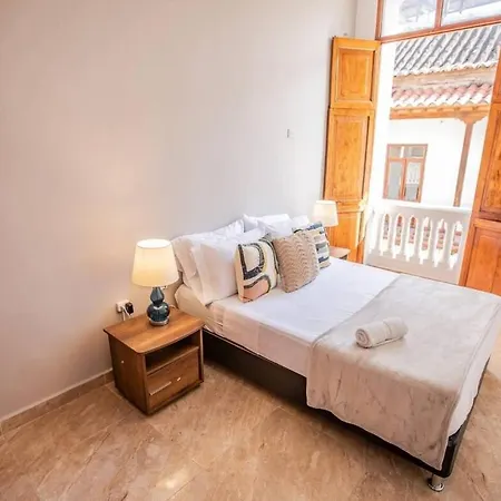 Historic Getaway With Breakfast Cartagena